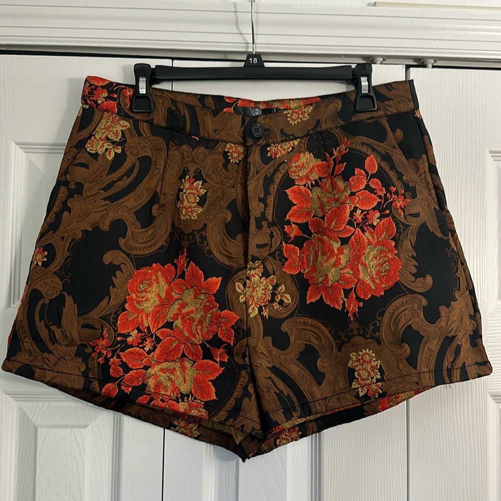 Brown Jacquard Shorts (US 12)